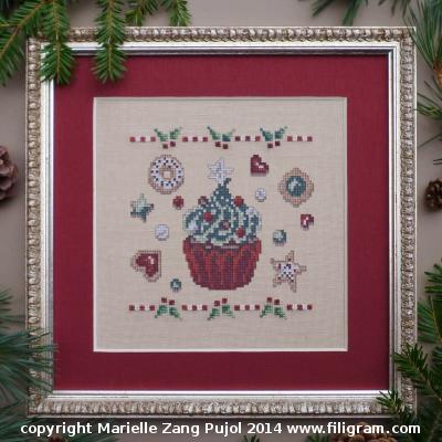 Filigram - Christmas Cupcake