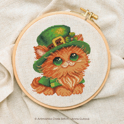 Artmishka - Leprechaun Cat Red
