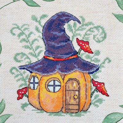 Artmishka - Pumpkin Cottage