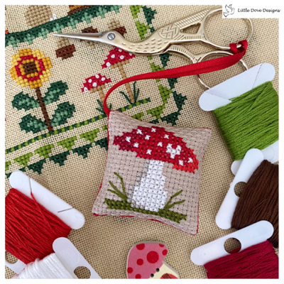 Little Dove - Toadstool Scissor Fob